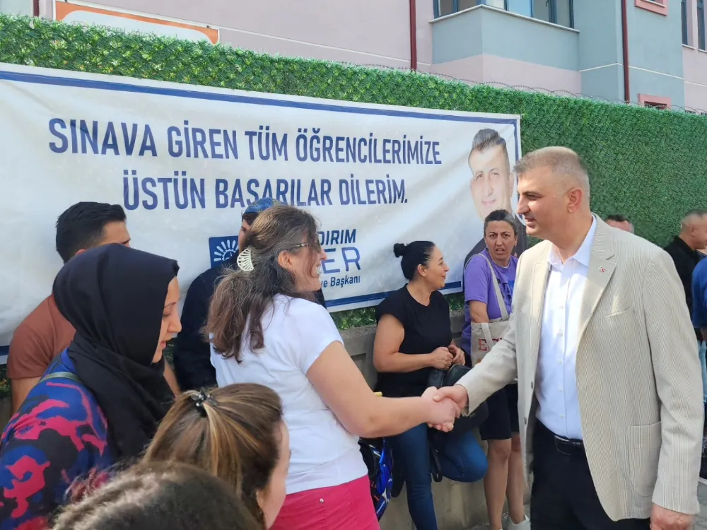 BAŞKAN SEZER SINAVA GİREN ÖĞRENCİLERE BAŞARILAR DİLEDİ