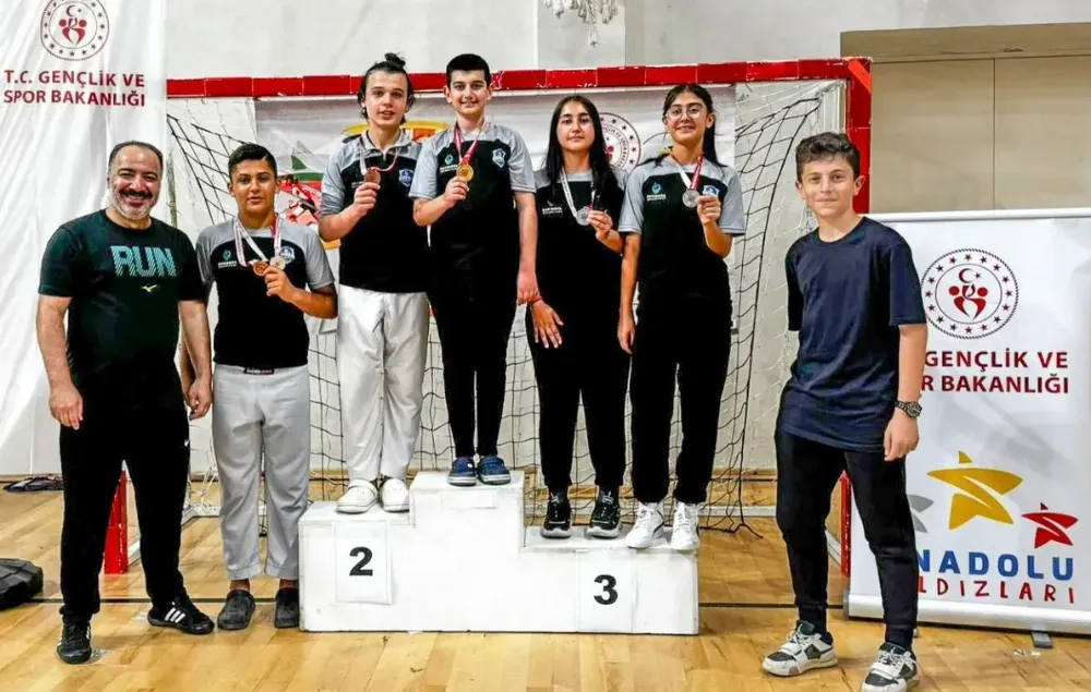 Çayırovalı sporcular tatamide madalyaları topladı