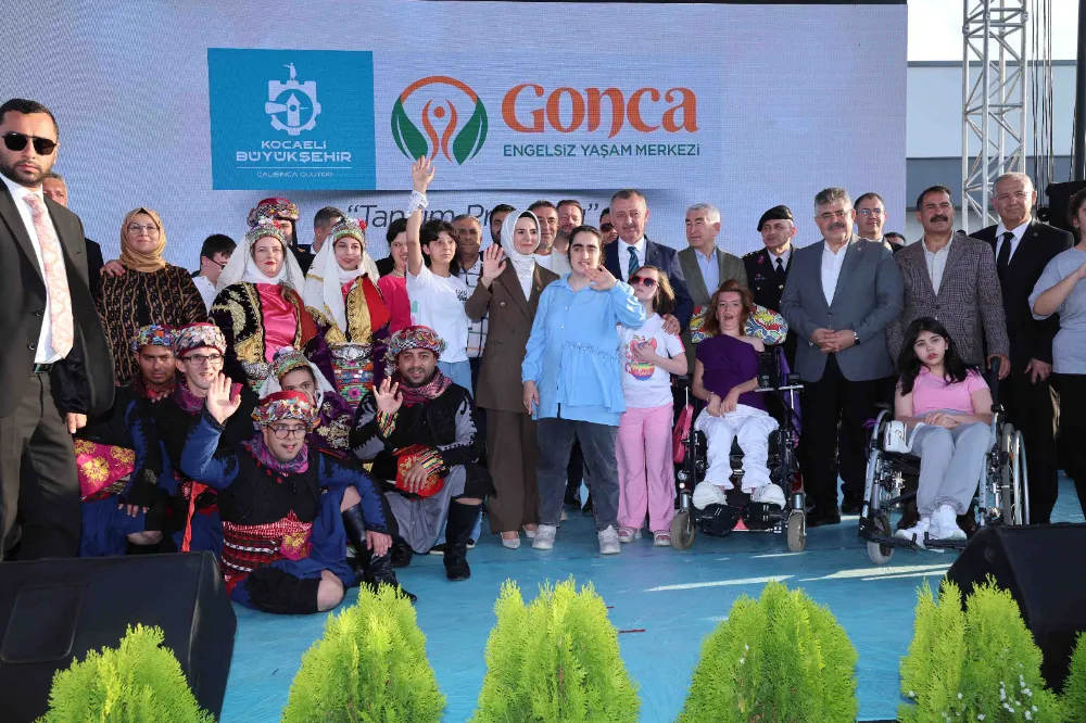 İzmit Gonca Engelsiz Yaşam Merkezi Bakan Göktaş ile tanıtıldı  BURADA ENGELLER DEĞİL İMKANLAR KONUŞULACAK