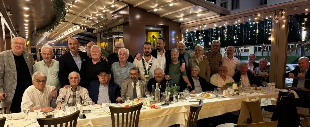 Eski Dostlar 399. toplantıyla tatile çıktı