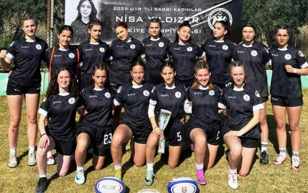 Körfezli U18 ragbici kızlar finale kaldı