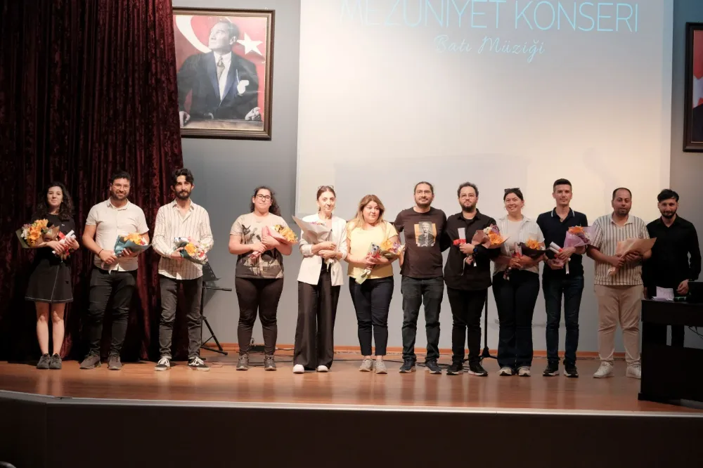 Konservatuvar mezuniyet konseriyle alkış topladı