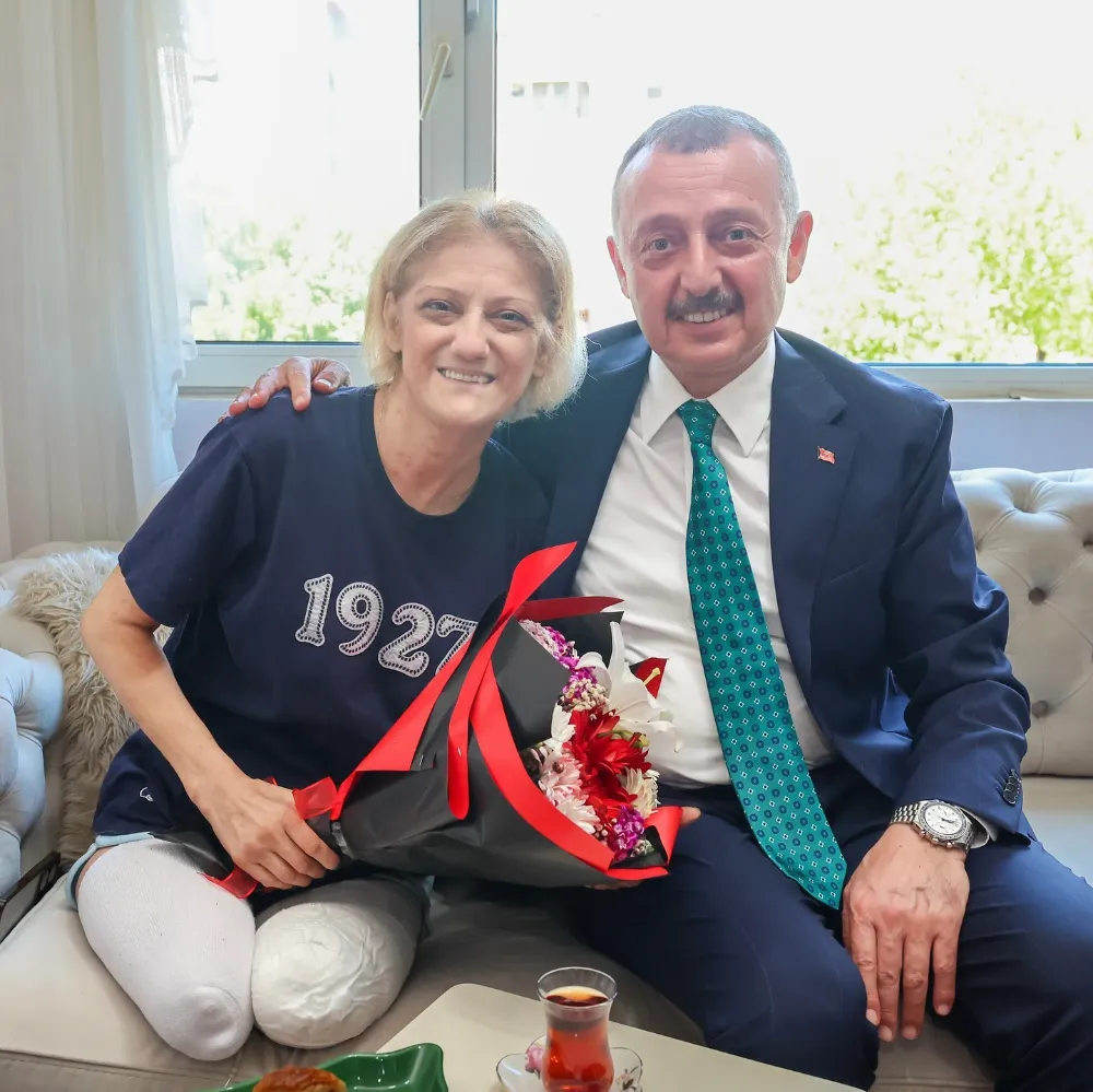 Başkan Büyükakın’dan ev ev bayram mutluluğu