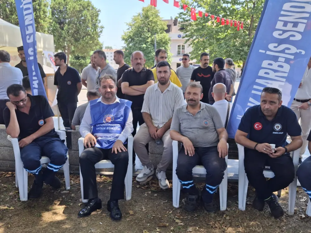 Türk Harb-İş Sendikası Kocaeli Şubesi Başkanı Şakir Akçer,  “ANKARA’YA YÜRÜDÜK, MAKUL BİR TEKLİF BEKLİYORUZ”