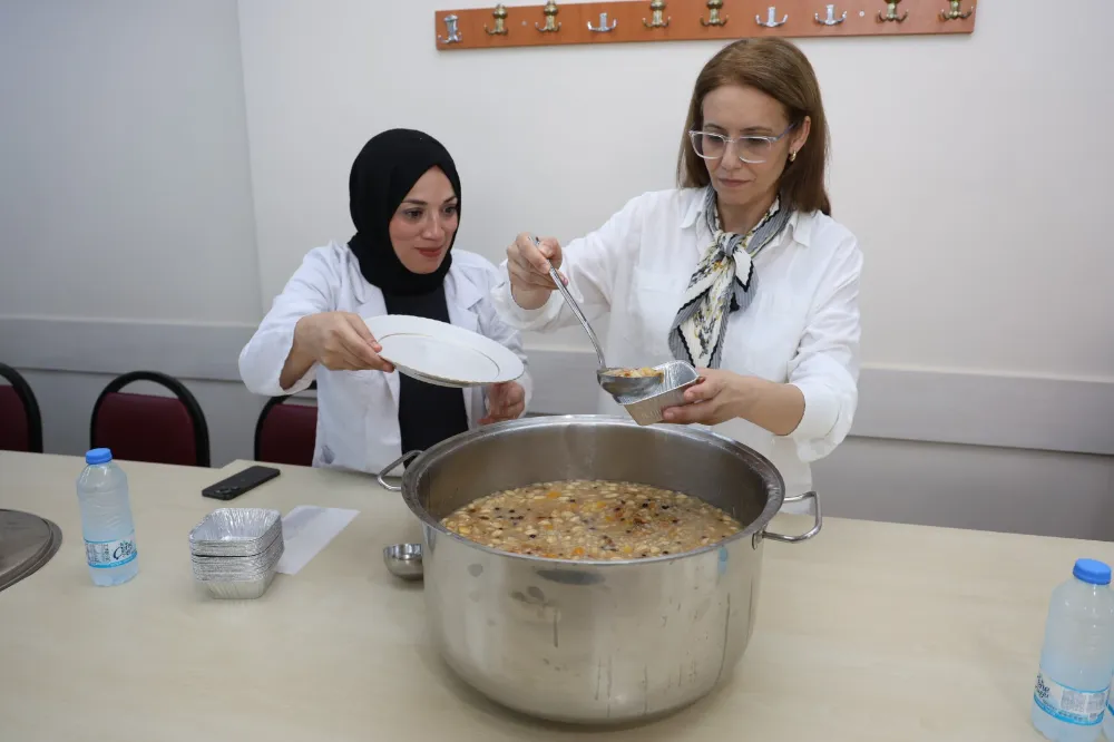 Başkan Vekili Abiş’ten, KO-MEK’te aşure ikramı
