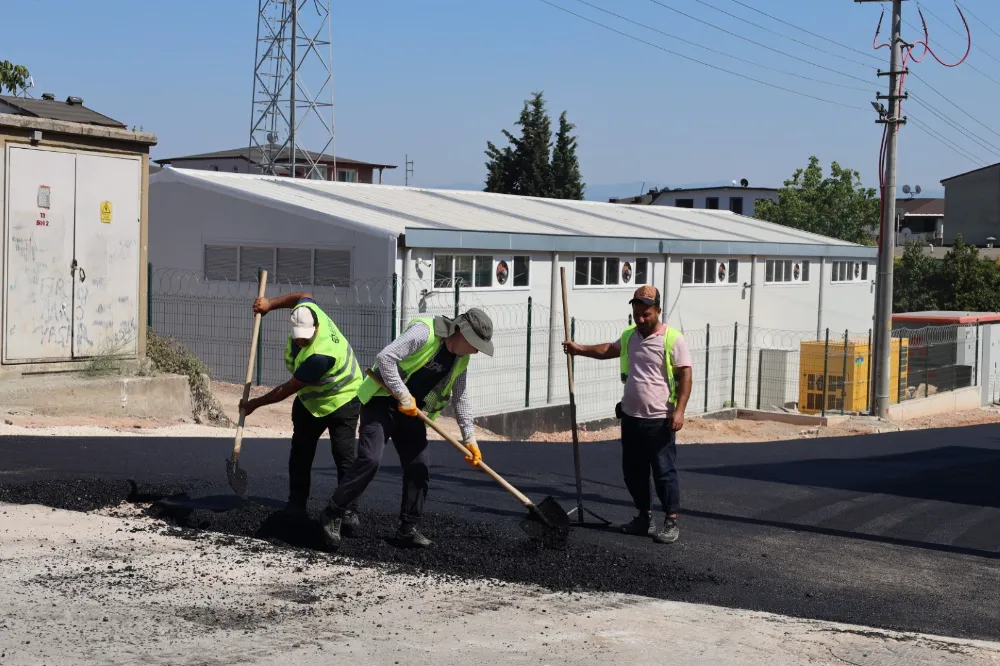 Körfez Bayraktar Caddesi baştan aşağı yenileniyor;  BÜYÜKŞEHİR’DEN YOLLARA MODERN DOKUNUŞLAR