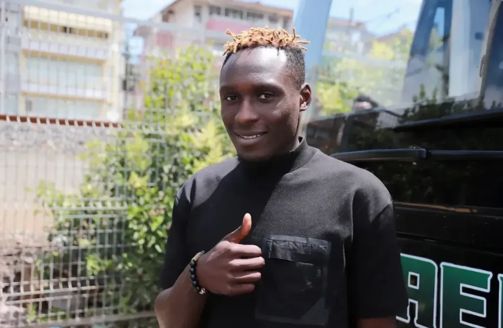 Agyei: Tutkulu bir taraftarımızın olduğunu gördüm