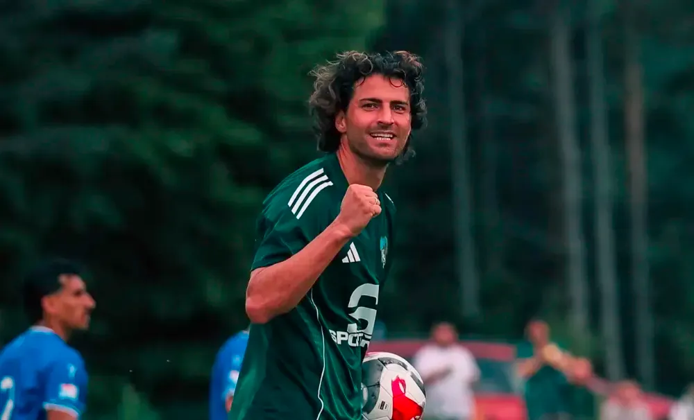 Kocaelispor’da Ahmet Sağat Rüzgârı: KAMPIN PARLAYAN YILDIZI OLMAYI BAŞARDI