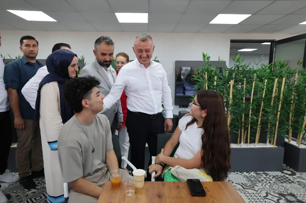 Büyükşehir, Akademi Liselere bir yenisini daha ekledi Büyükakın: “Burada çocuklarımız iyilikle yetişiyor”