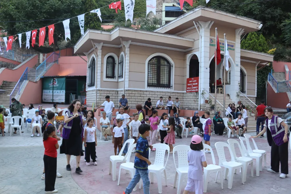 İzmit Belediyesi, Veliahmet’te çocuklara unutulmaz bir gün yaşattı