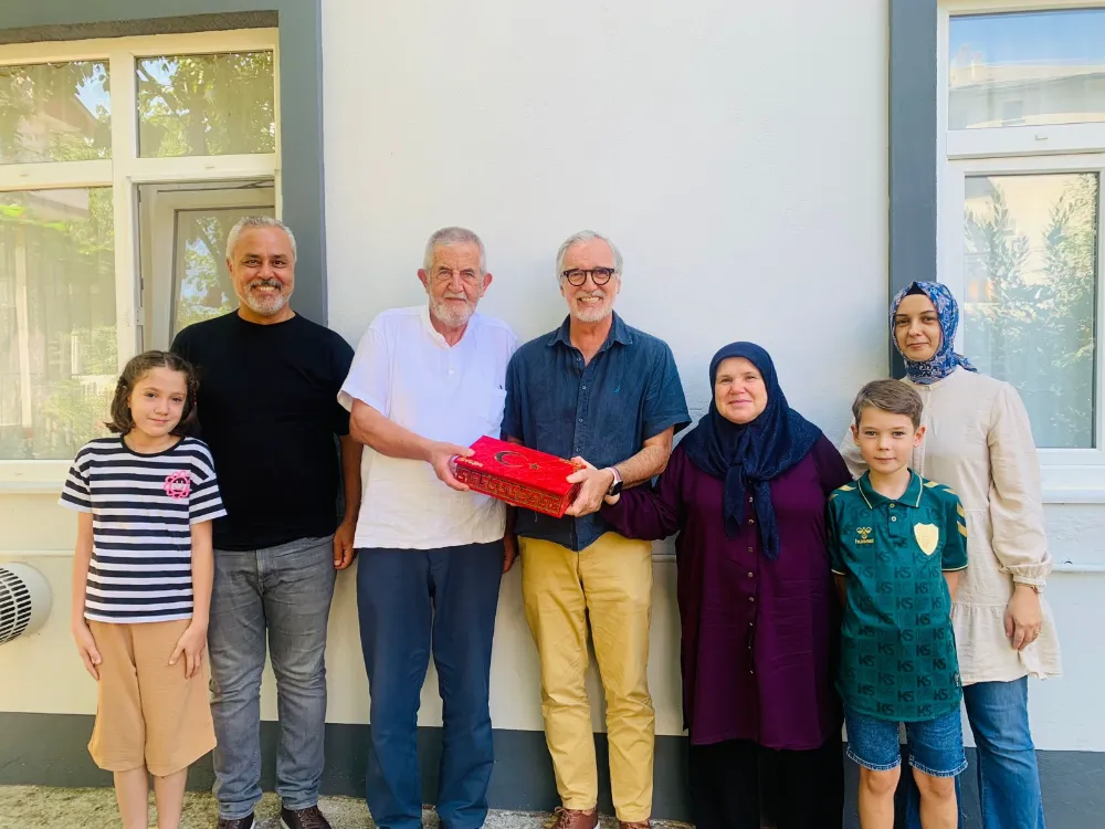 İzmit Belediyesinden Kıbrıs Gazisine vefa ziyareti