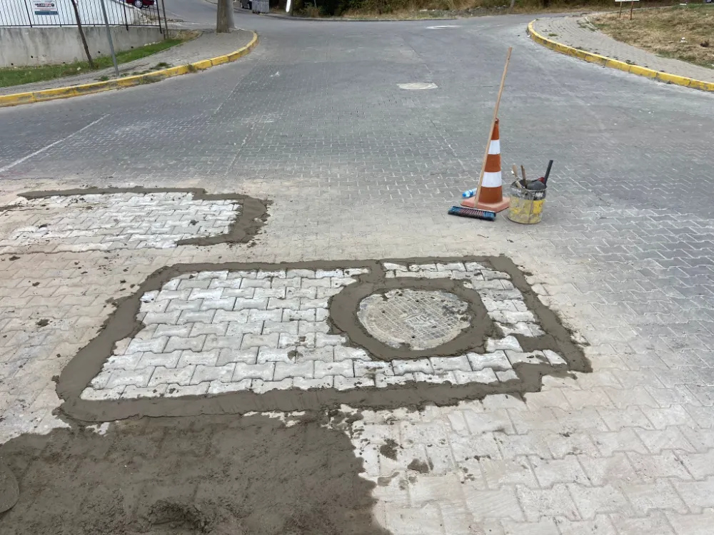 Gölcük Belediyesi’nden Değirmendere’de Parke Tamiri Çalışması