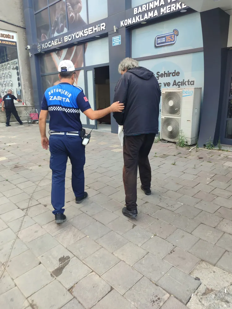 Kocaeli Büyükşehir, evsiz bir vatandaşa daha kucak açtı;  ÇARESİZLİK BÜYÜKŞEHİR’LE UMUDA DÖNÜŞÜYOR