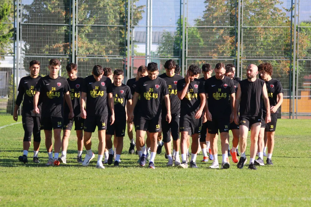 Gölcükspor ilk etap kampını tamamladı