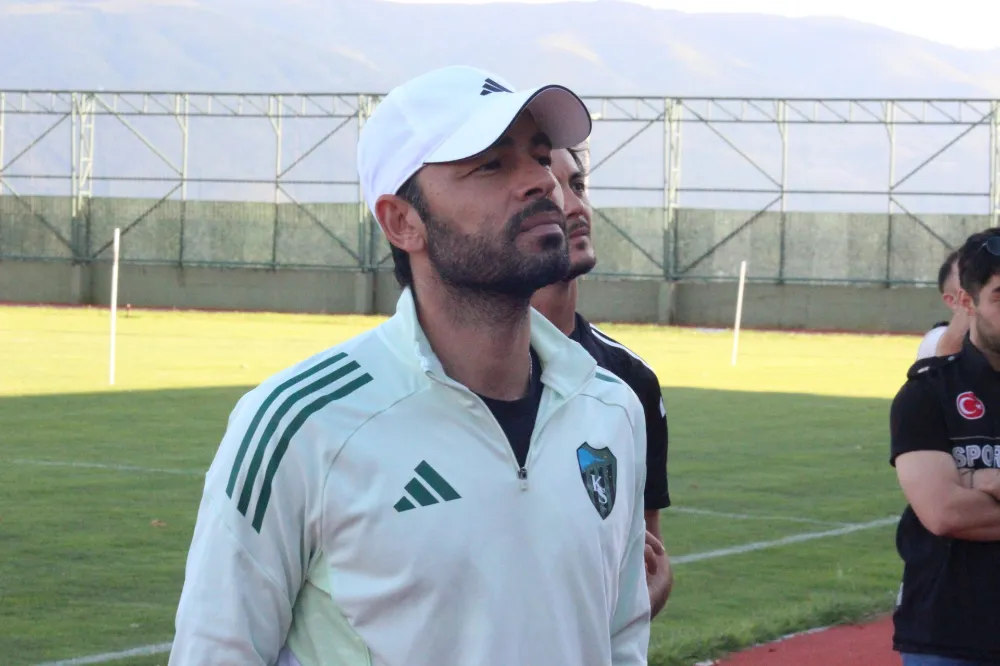 Kocaelispor Teknik Direktörü Selçuk İnan,  