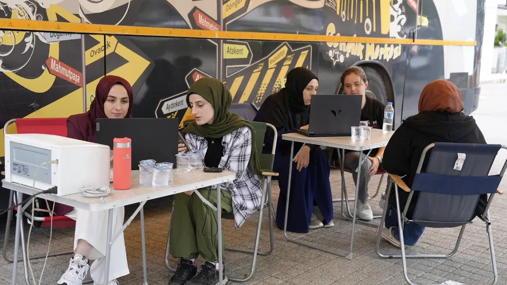 GençBüs’te YKS Tercih Maratonu Devam Ediyor