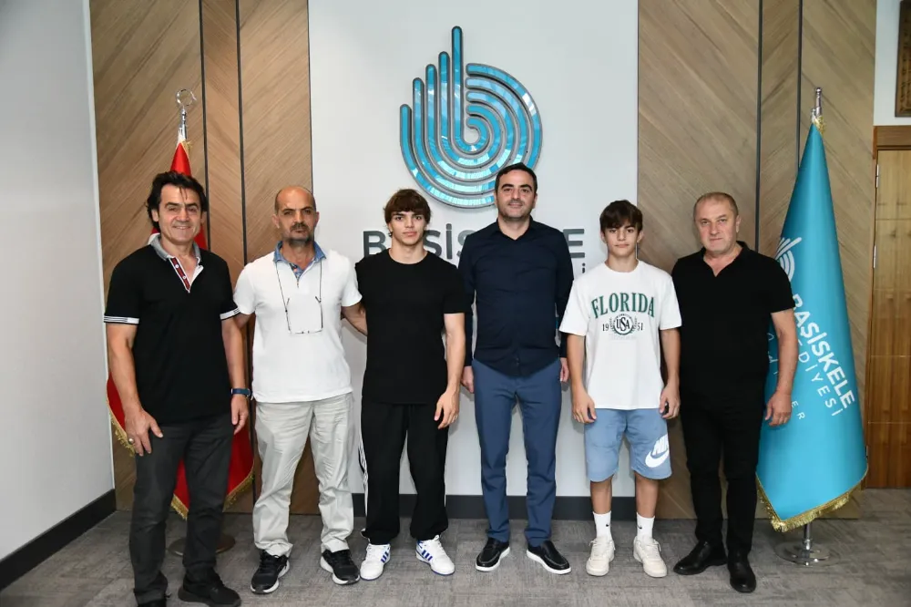 Başkan Özlü Başarılı Sporcuları Misafir Etti