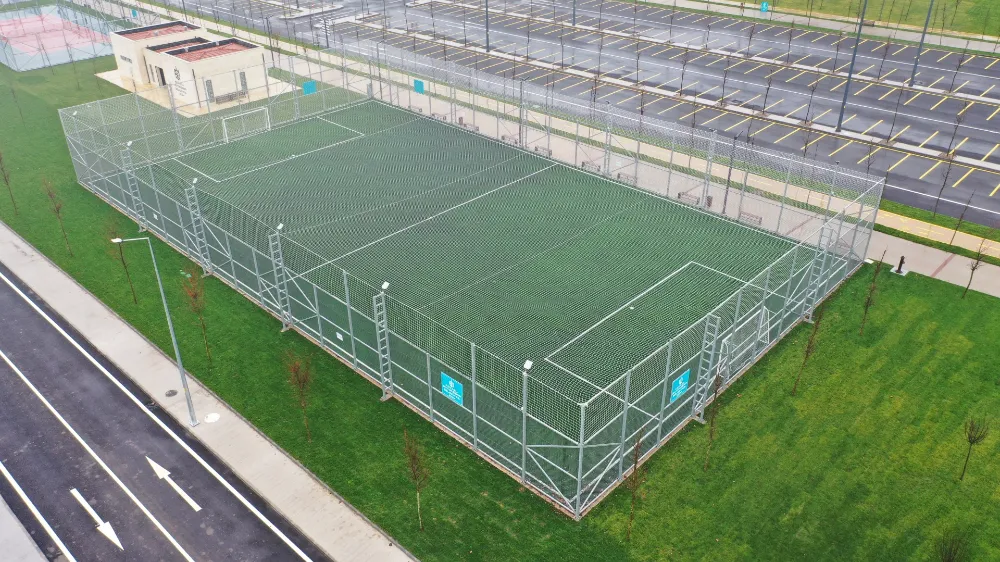 Büyükşehir’den Kocaeli’ye 11 yeni futbol sahası 