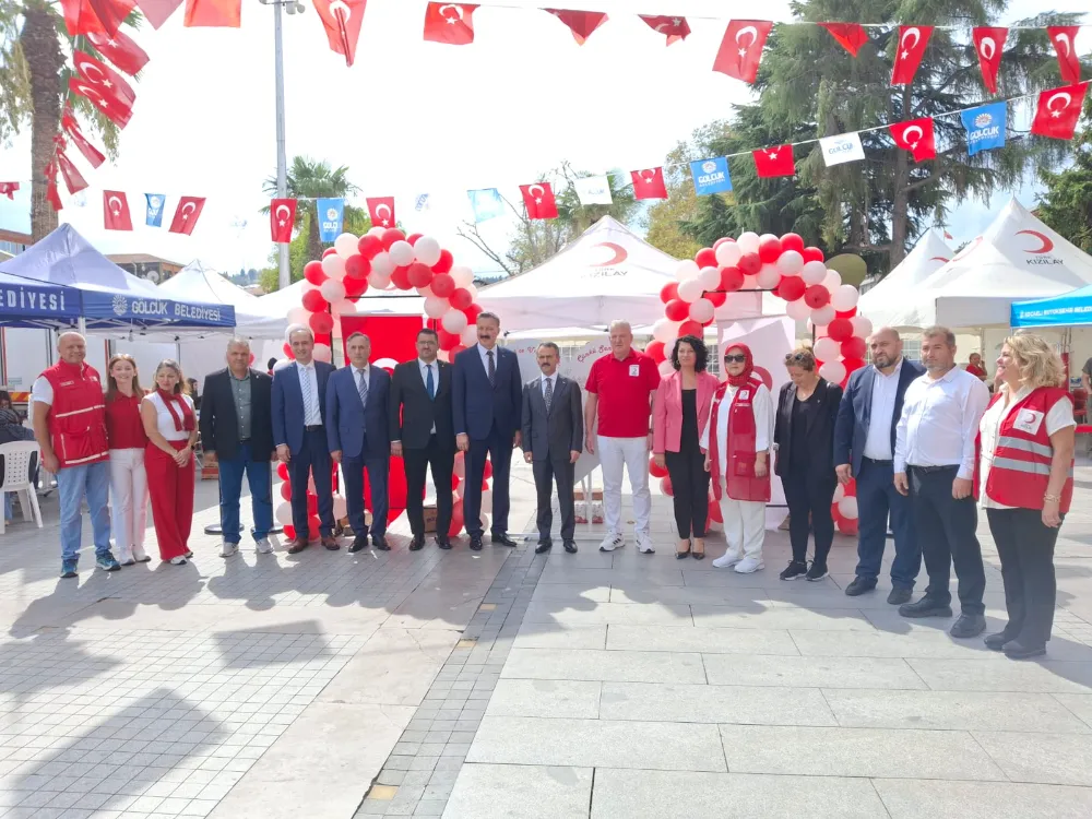Türk Kızılayı Gölcük Şubesi’nin  “Okulumda Kan’panya var” adlı projesi başladı  HAYDİ GÖLCÜK KAN BAĞIŞINA 