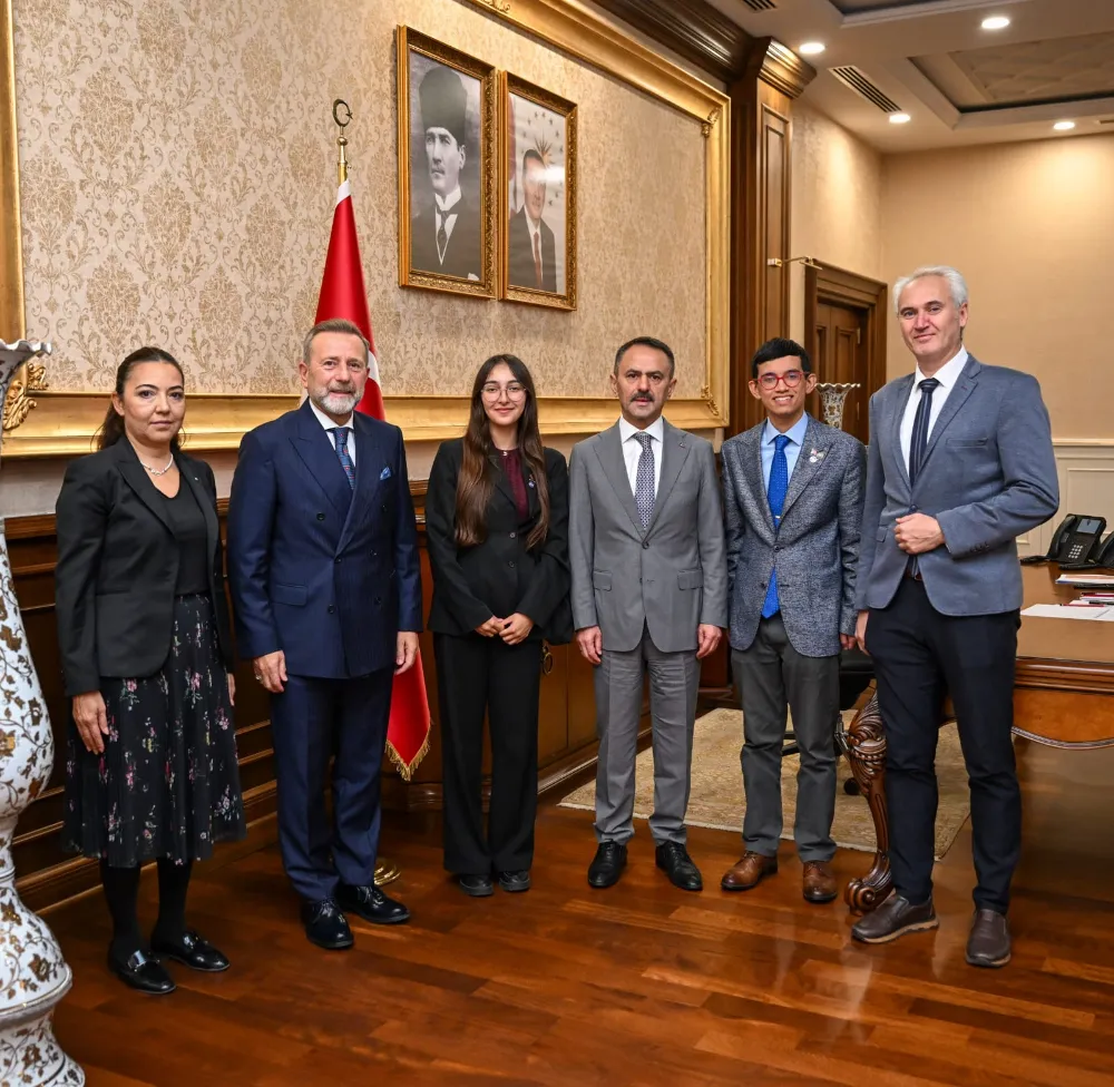 NASA’ya davet alan öğrencilerden Vali Aktaş’a ziyaret