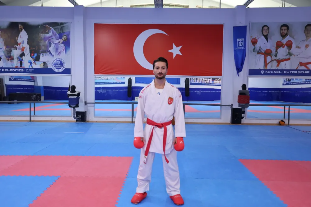 Avrupa Şampiyonu Ömer Özer, bu sözlerle kulübünü özetledi; KAĞITSPOR’DA YETİŞMEK BİR AYRICALIK