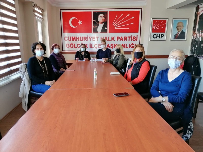 CHP Gölcük İlçe Kadın Kolları Başkanı Mine İşeri “ ATAMIZIN MİRASI OLAN İLKE VE DEVRİMLERİNİN YILMAZ KORUYUCULARI OLACAĞIZ”