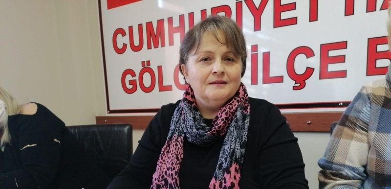 CHP İlçe Kadın Kolları Başkanı Mine İşeri, ‘KAŞIKLA YAPILAN ZAMLAR KEPÇEYLE GERİ ALINIYOR’