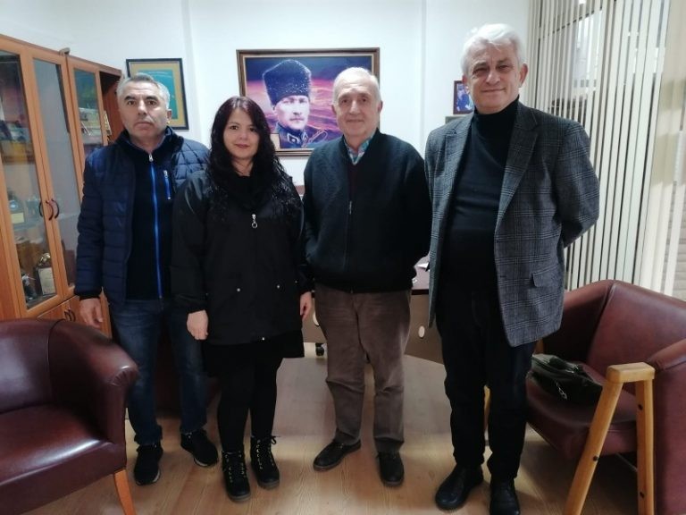 1 Kuyruk 4 Pati  Gurubu’ndan SOKAK HAYVANLARI İÇİN GECE