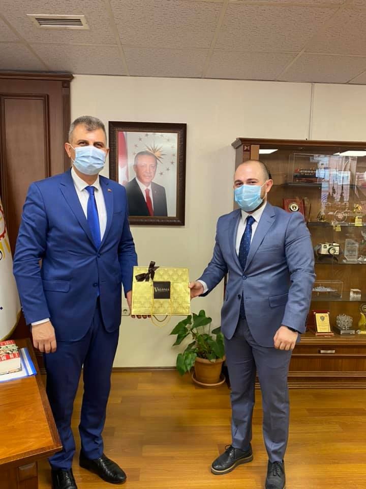 CHP İlçe Gençlik Kolları Başkanı Furkan Korkmaz ve yönetimi BAŞKAN SEZER’İ MAKAMINDA ZİYARET ETTİ