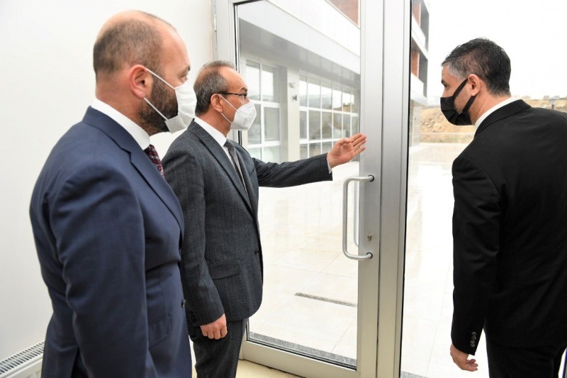 Sanayi ve Teknoloji Bakanı  Mustafa Varank ve Vali Seddar Yavuz’un Katılımlarıyla BETA KİMYA A.Ş. GEBKİM KAMPÜSÜNÜN TEMELİ ATILDI