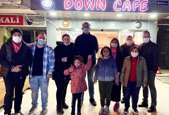 Down Cafe’den gazetecilere sahlep ikramı