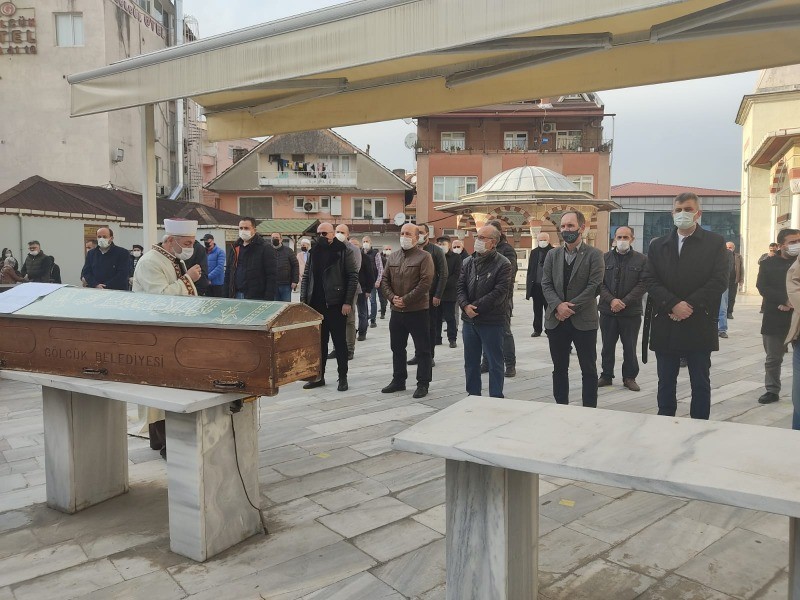 Gölcük değerli bir evladını daha kaybetti METİN ERENKAYA GÖZYAŞLARIYLA TOPRAĞA VERİLDİ