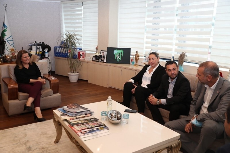 A MİLLİ KADIN BASKETBOL TAKIMI İZMİT’E GELİYOR