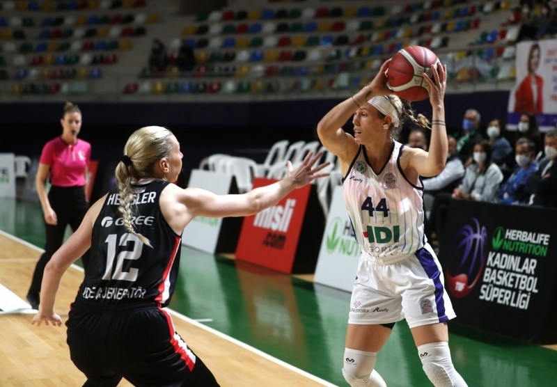 İZMİTLİ PERİLER, KARTAL’I AVLADI “85-67”