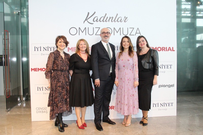 “KADINLAR OMUZ OMUZA” İLE ÖNEMLİ BİR KADIN İSTİHDAMI HAREKETİ BAŞLATIYORUZ