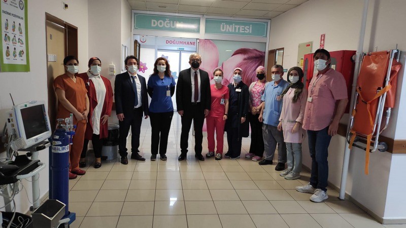 İl Sağlık Müdürü Pehlevan ve Başhekim Acar’dan HASTANE PERSONELİNE BAYRAM ZİYARETİ