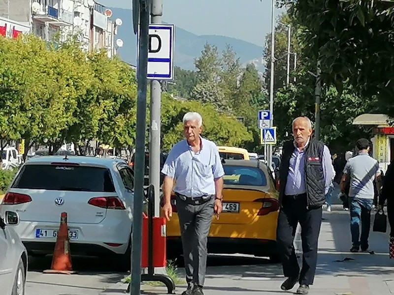 Test sonuçlarını beklemeden sokakta dolaşmayın MİLLETE HASTALIK BULAŞTIRMAYIN !!