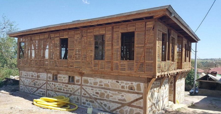 Beş Divanlı Rıza Bey Konağı Özüne Dönüyor