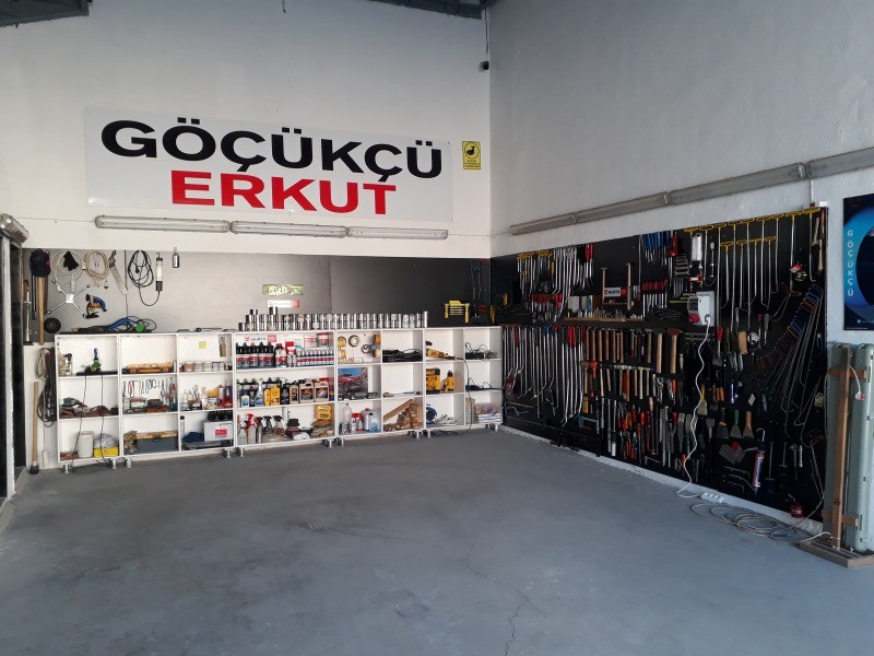 GÖÇÜKÇÜ ERKUT SERVİS’TE BOYASIZ DÜZELTME