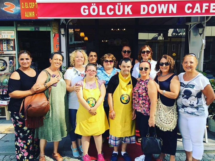 ADD Kadın Kolları Down Cafe’de bir araya geldi  GÖLCÜK DOWN CAFE’YE ZİYARETLER DEVAM EDİYOR