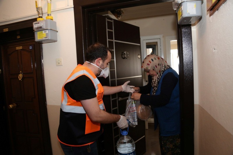 Gölcük Vefa Sosyal Destek Grubu  KRONİK HASTALARIN VE YAŞLILARIN YANINDA