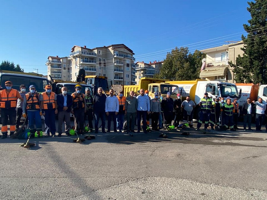 Hisareyn Merkez ve Karaköprü Mahallesi tertemiz oldu