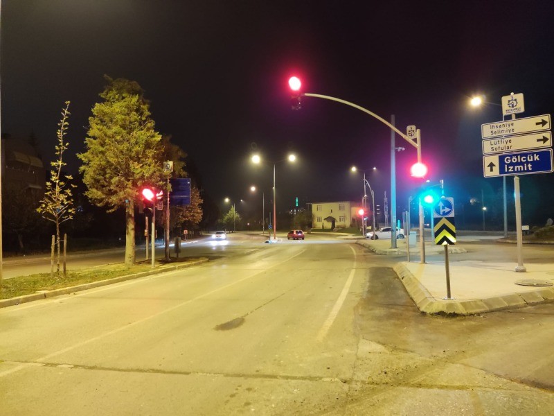İpekyolu Bulvarı-676.Sokak Kesişimi KAVŞAK VE SİNYALİZASYON PROJESİ TAMAMLANDI