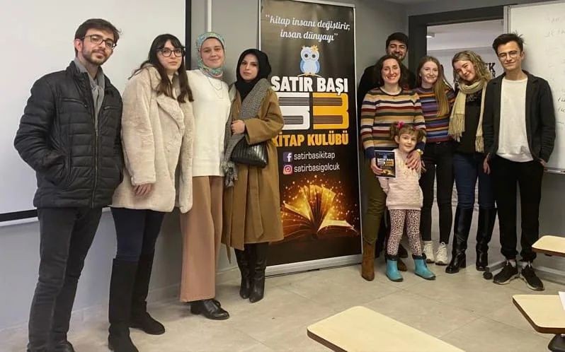 Satır Başı Kitap Kulübü Kişisel Gelişim Eğitimine TÜM HIZIYLA DEVAM EDİYOR