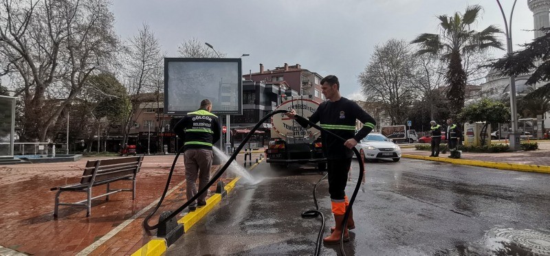 Değirmendere’de hummalı temizlik çalışması yapıldı