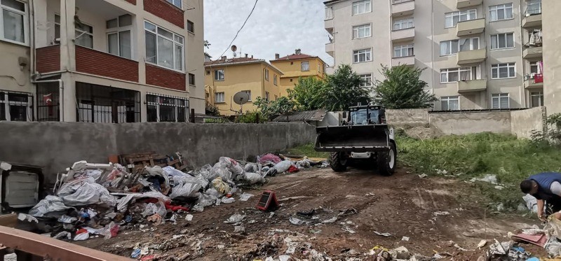 Temizlik İşleri Atıl Alan Temizliği gerçekleştirdi