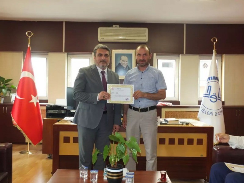 İlçe Müftülüğü Personeli Başarı Belgesi ile onurlandırıldı