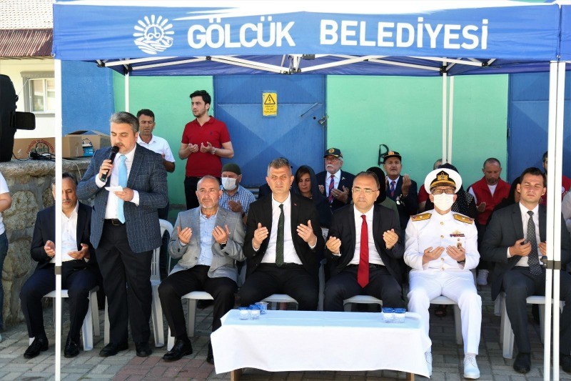 GÖLCÜK’TE ŞEHİTLER DUALARLA ANILDI