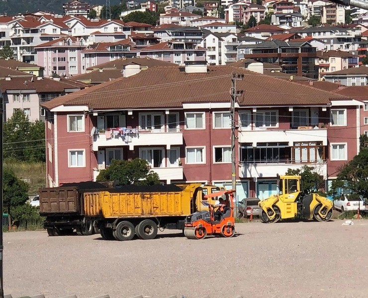 Necati Çelik Devlet Hastanesi Otoparkına ASFALTLAMA ÇALIŞMALARI YAPILDI