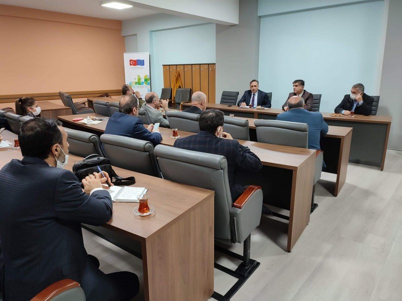 Gölcük’te Mesleki Eğitim Merkezi Programı Hakkında BİLGİLENDİRME TOPLANTISI YAPILDI